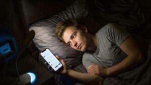 Cât de mult îți afectează telefonul concentrarea? Explicațiile specialiștilor