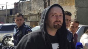 Dincolo de ecrane: Cazul penal al lui Cheloo și dilema morală din spatele imaginii de „băiat rău” din hip-hop-ul românesc
